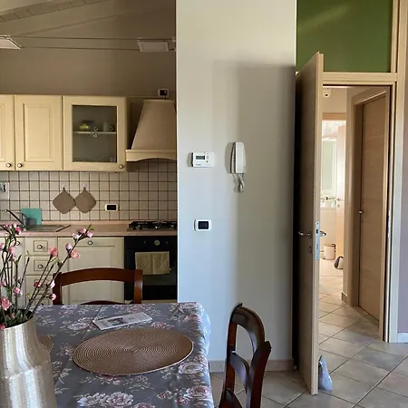 Garda Infinity Pool 2 Bedrooms Fantastic View 公寓