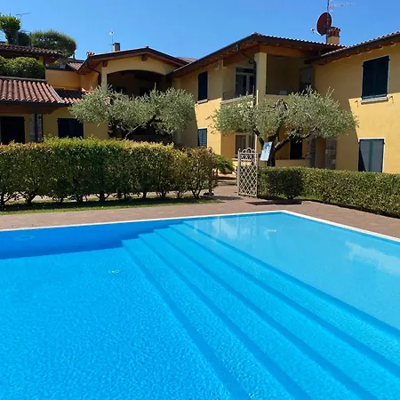 Garda Infinity Pool 2 Bedrooms Fantastic View 公寓 *
